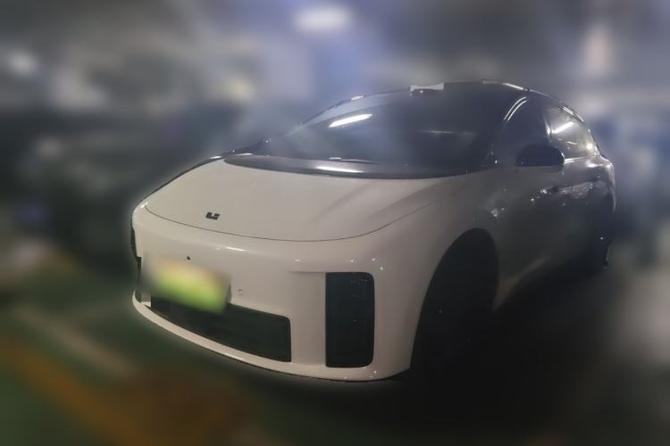 Used Li Auto i6 2025 Model Two-Wheel-Drive Standard Type Guazi used car, China used car export, Used car for sale, Used cars, Cheapest cars for sale