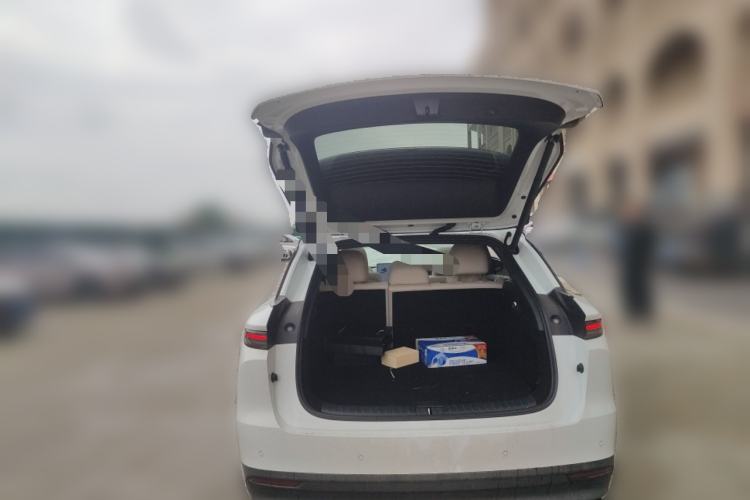 Used Li Auto i6 2025 Model Two-Wheel-Drive Standard Type Trunk