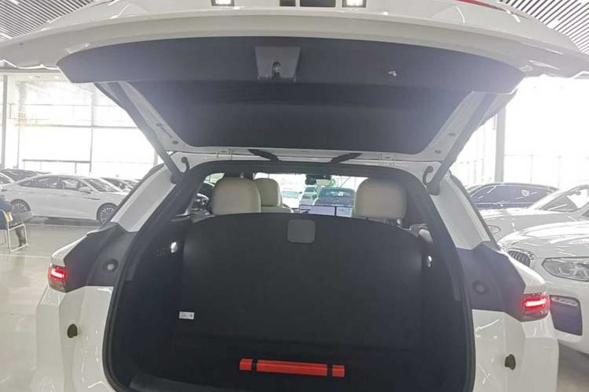 Used Li Auto i6 2025 Model Two-Wheel-Drive Standard Type Trunk