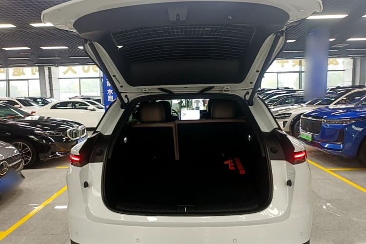 Used Li Auto i6 2025 Model Two-Wheel-Drive Standard Type Trunk