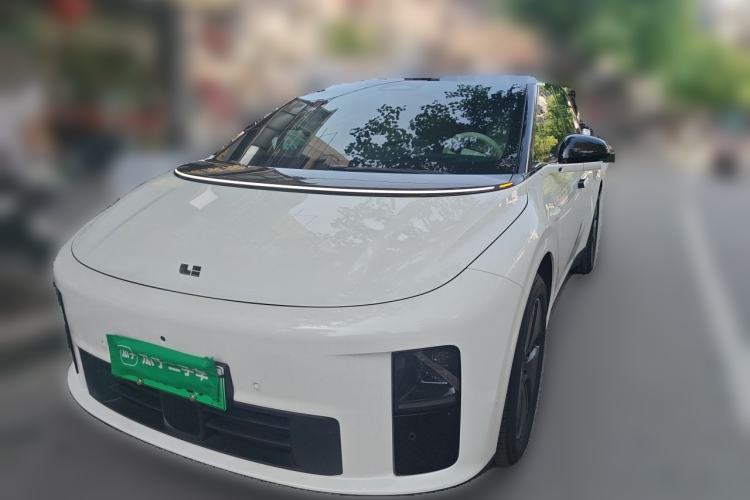 Used Li Auto i6 2025 Model Two-Wheel-Drive Standard Type Guazi used car, China used car export, Used car for sale, Used cars, Cheapest cars for sale