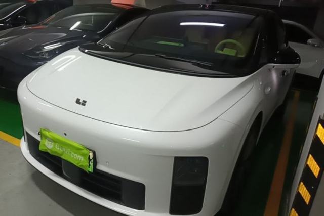 Used Li Auto i6 2025 Model Four-Wheel-Drive Standard Type