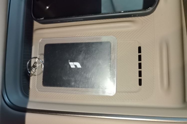 Used Li Auto i6 2025 Model Two-Wheel-Drive Standard Type Vehicle Key
