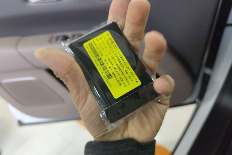 Used Li Auto i6 2025 Model Two-Wheel-Drive Standard Type Vehicle Key