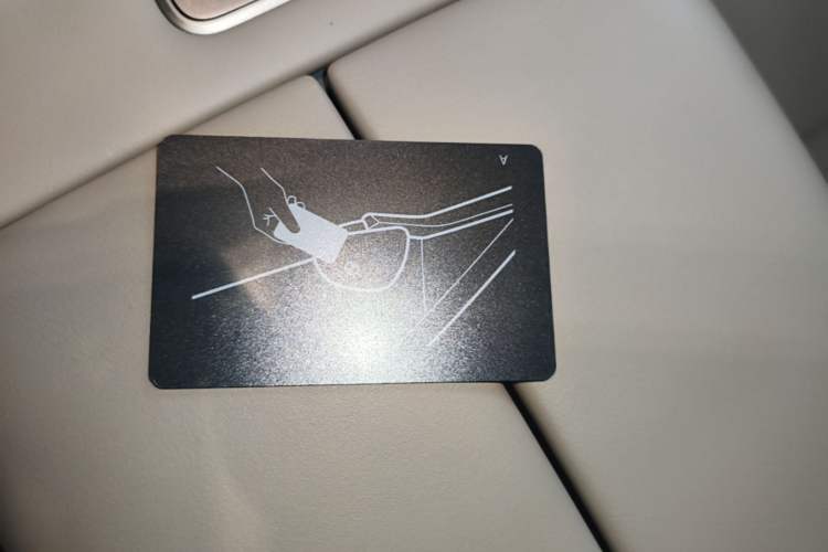 Used Li Auto i6 2025 Model Two-Wheel-Drive Standard Type Vehicle Key