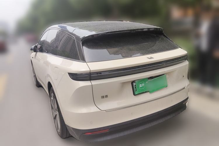 Used Li Auto i6 2025 Model Four-Wheel-Drive Standard Type Exterior 3