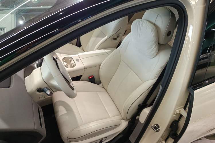 Used Li Auto i6 2025 Model Two-Wheel-Drive Standard Type Left Front Seat