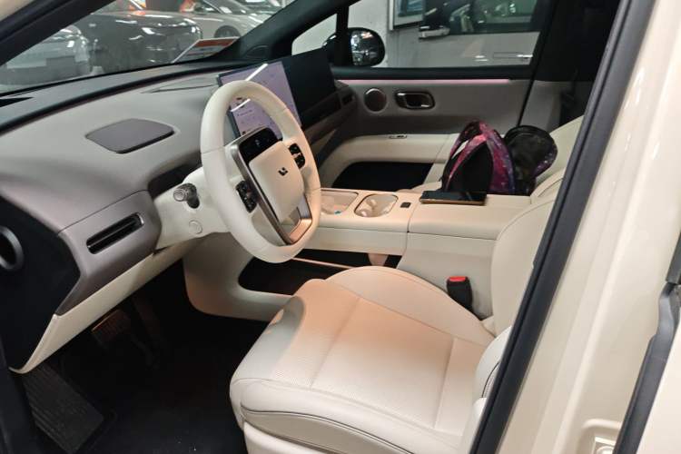 Used Li Auto i6 2025 Model Two-Wheel-Drive Standard Type Left Front Seat