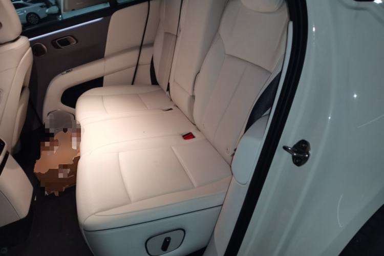 Used Li Auto i6 2025 Model Four-Wheel-Drive Standard Type Left Rear Seat