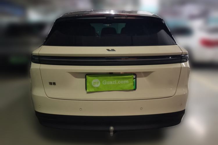 Used Li Auto i6 2025 Model Four-Wheel-Drive Standard Type Rear