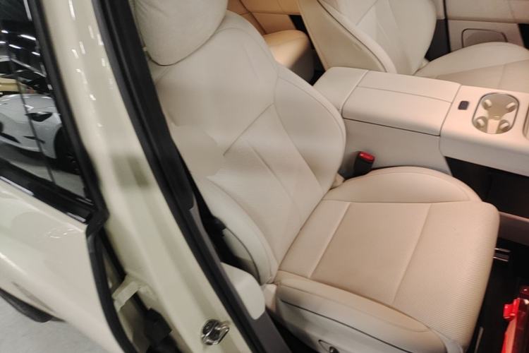 Used Li Auto i6 2025 Model Four-Wheel-Drive Standard Type Right Front Seat