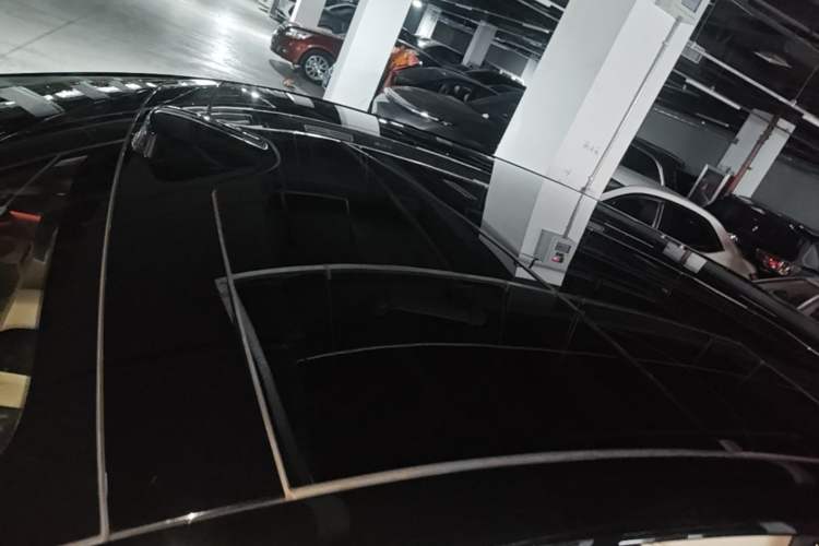Used Li Auto i6 2025 Model Four-Wheel-Drive Standard Type Roof