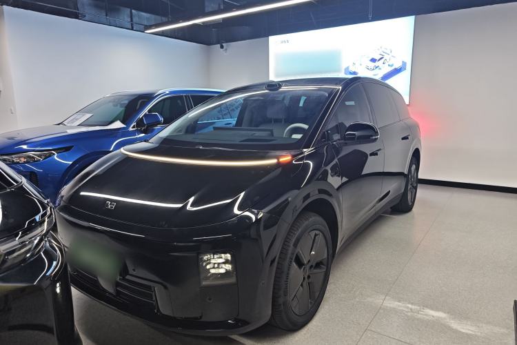 Li Auto i8 2025 Model Standard Version