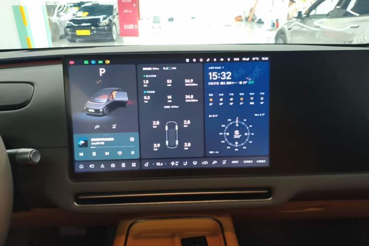 Used Li Auto i8 2025 Model Standard Version Audio And AC Panel