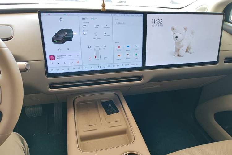 Used Li Auto i8 2025 Model Standard Version Audio And AC Panel