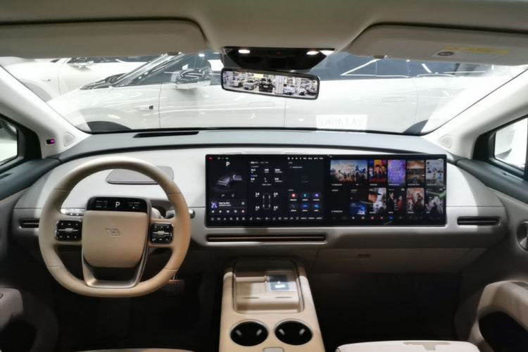 Used Li Auto i8 2025 Model Standard Version Center Console