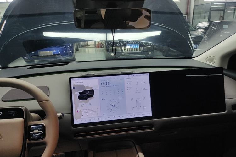 Used Li Auto i8 2025 Model Standard Version Center Console