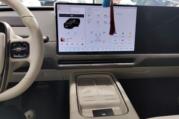 Used Li Auto i8 2025 Model Standard Version Center Console