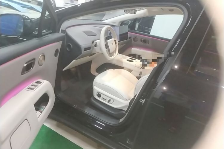 Used Li Auto i8 2025 Model Standard Version Driver Seat