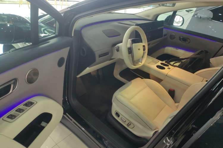 Used Li Auto i8 2025 Model Standard Version Driver Seat