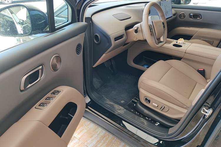 Used Li Auto i8 2025 Model Standard Version Driver Seat