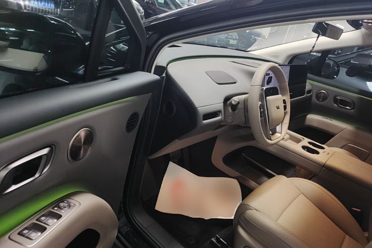 Used Li Auto i8 2025 Model Standard Version Driver Seat