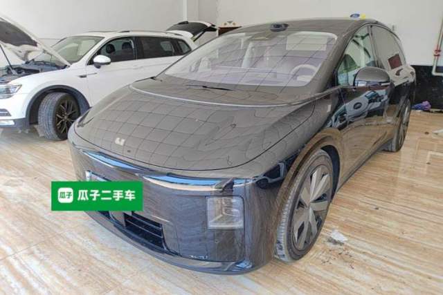 Used Li Auto i8 2025 Model Standard Version