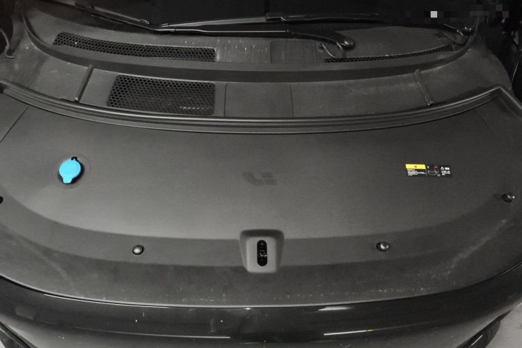 Used Li Auto i8 2025 Model Standard Version Engine Bay