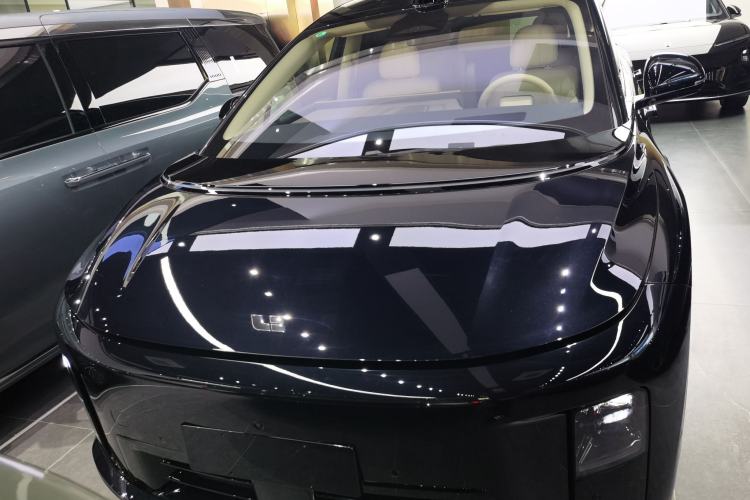 Used Li Auto i8 2025 Model Standard Version Exterior 1