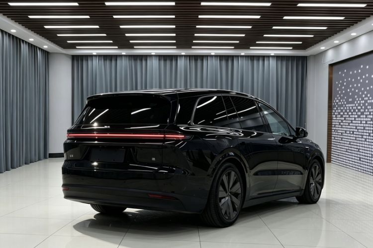 Used Li Auto i8 2025 Model Standard Version Exterior 10