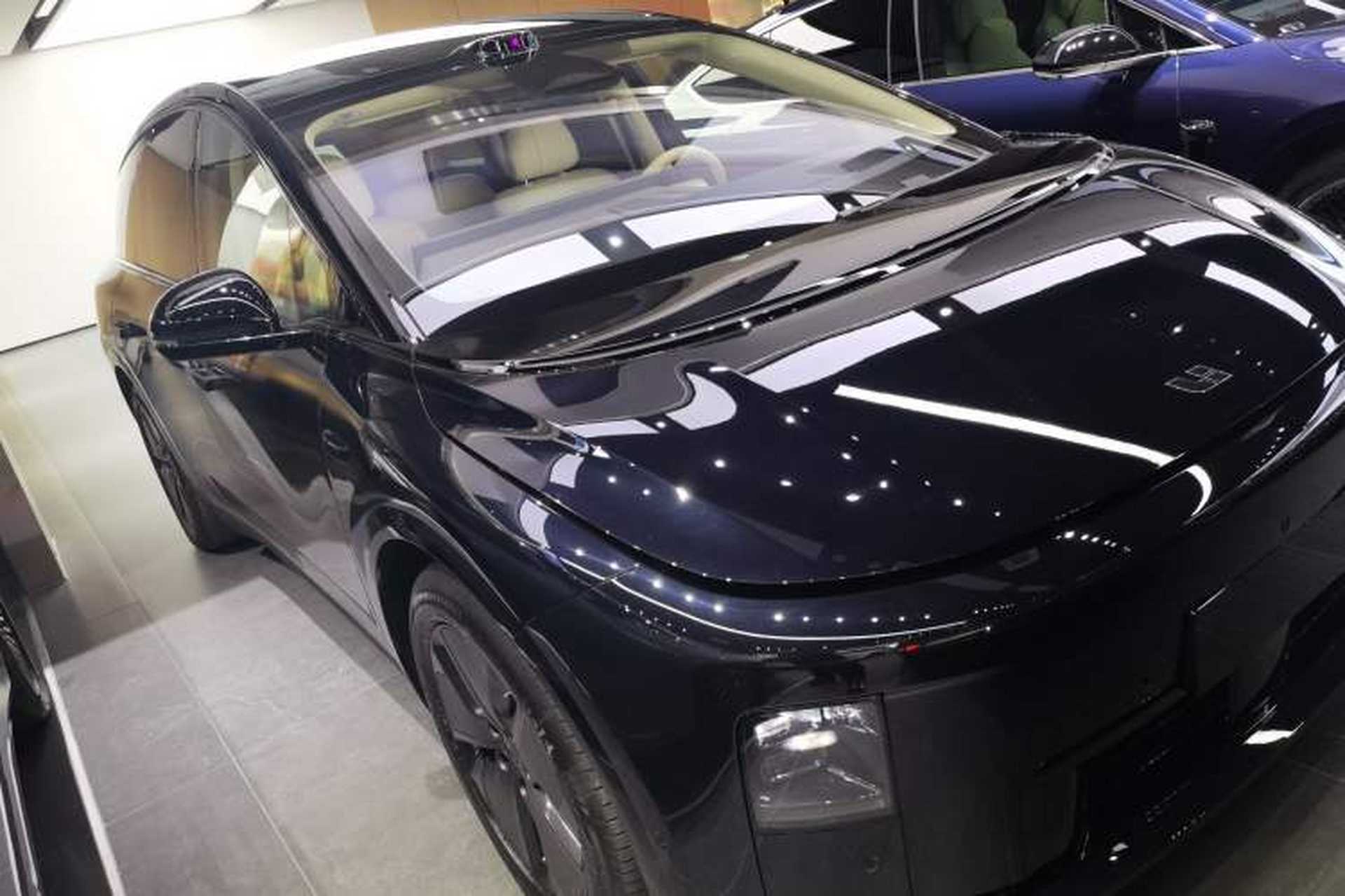 Used Li Auto i8 2025 Model Standard Version Exterior 2