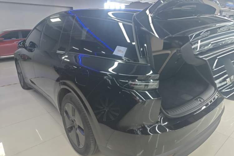 Used Li Auto i8 2025 Model Standard Version Exterior 2