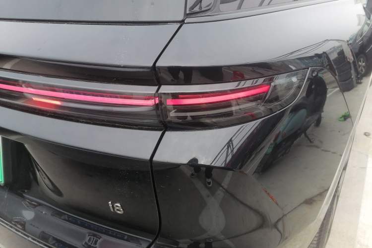 Used Li Auto i8 2025 Model Standard Version Exterior 3