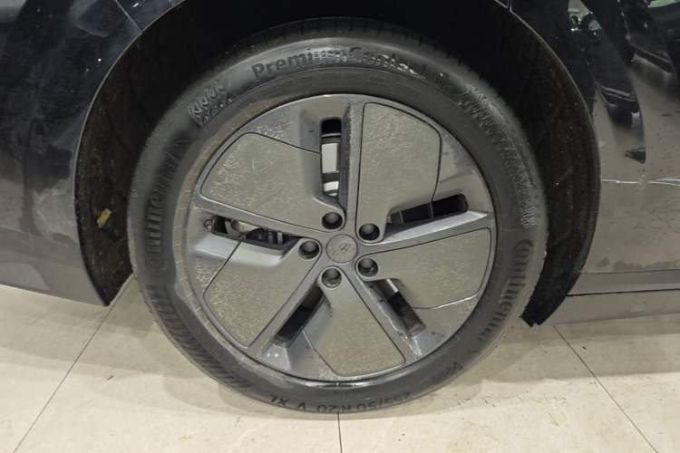 Used Li Auto i8 2025 Model Standard Version Exterior 5