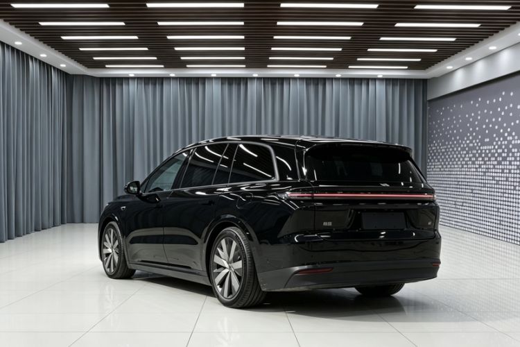 Used Li Auto i8 2025 Model Standard Version Exterior 6