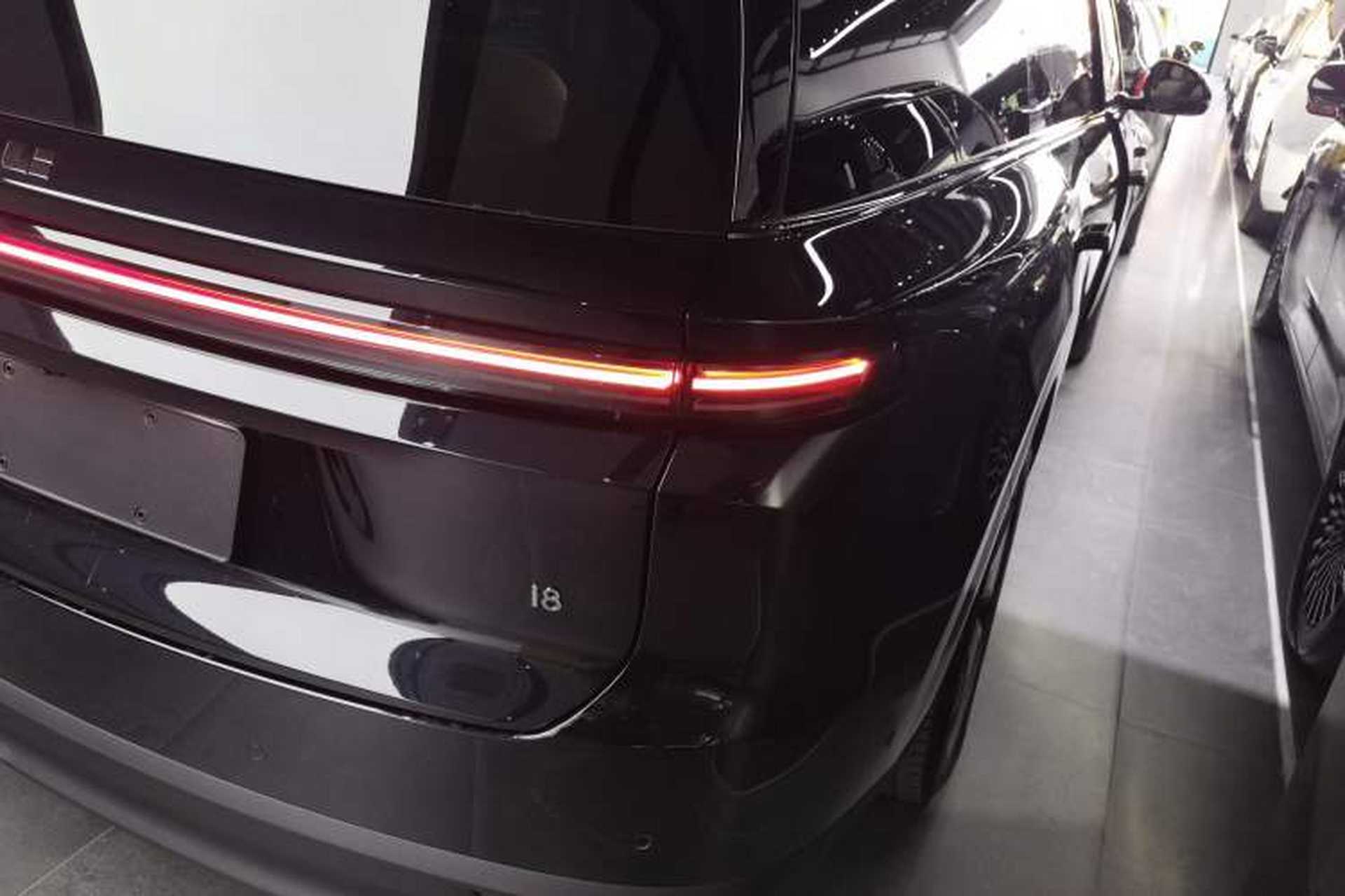 Used Li Auto i8 2025 Model Standard Version Exterior 6