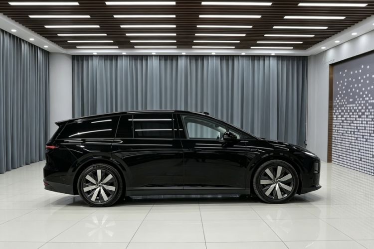 Used Li Auto i8 2025 Model Standard Version Exterior 8
