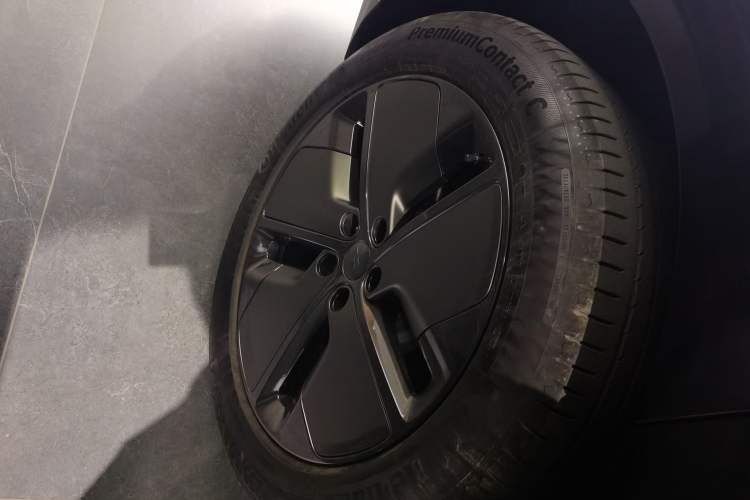 Used Li Auto i8 2025 Model Standard Version Exterior 8