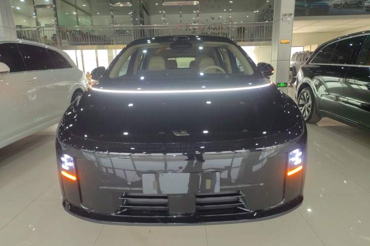 Used Li Auto i8 2025 Model Standard Version Front