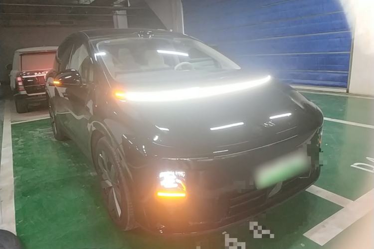 Used Li Auto i8 2025 Model Standard Version Front Right 45 Deg