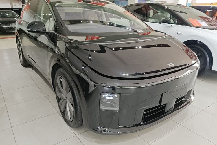 Used Li Auto i8 2025 Model Standard Version Front Right 45 Deg