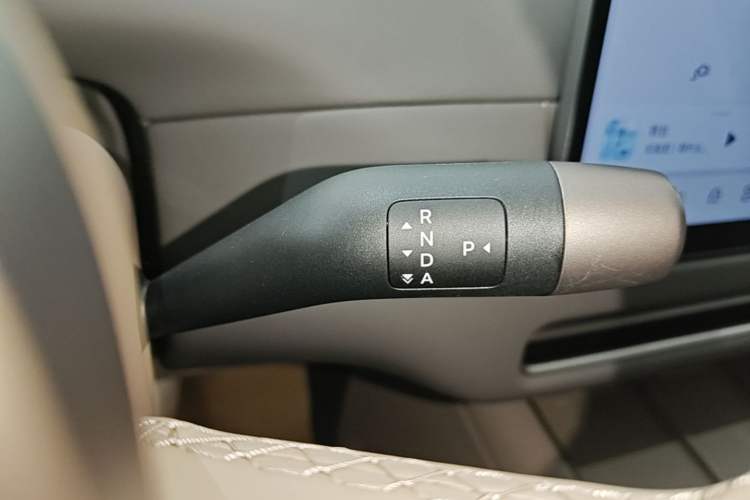 Used Li Auto i8 2025 Model Standard Version Gear Lever