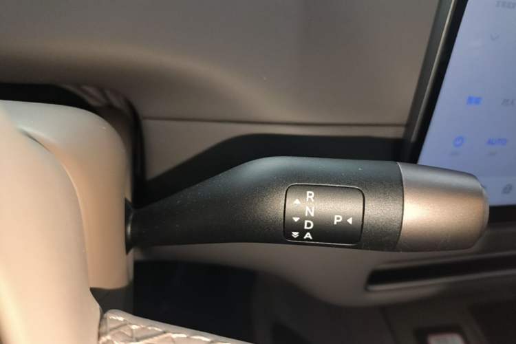 Used Li Auto i8 2025 Model Standard Version Gear Lever
