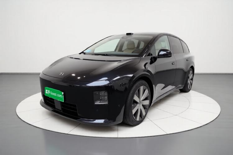 Li Auto i8 2025 Model Standard Version