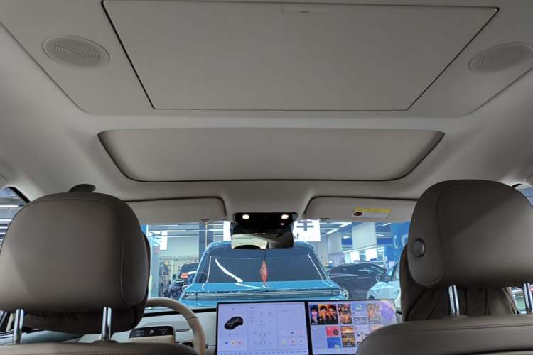 Used Li Auto i8 2025 Model Standard Version Headliner