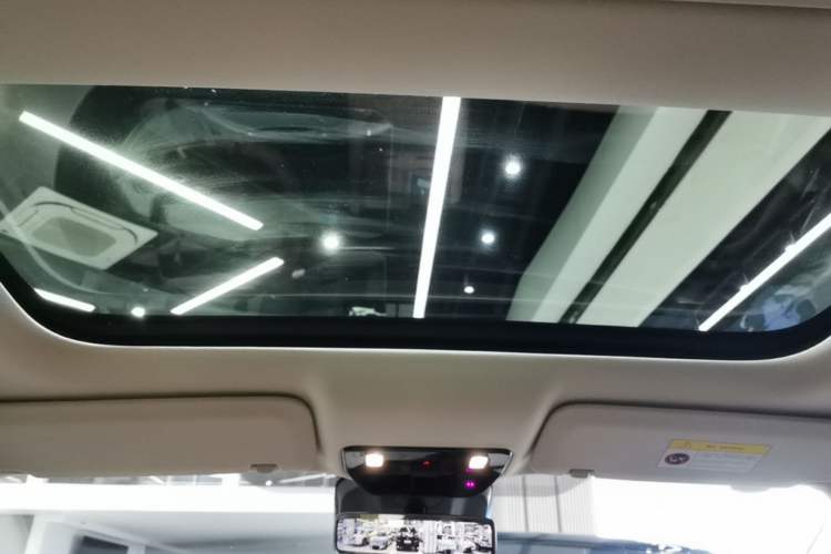 Used Li Auto i8 2025 Model Standard Version Headliner