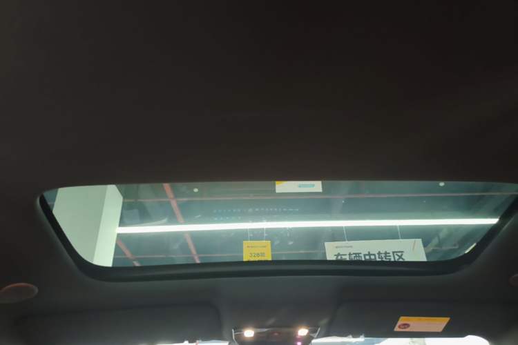 Used Li Auto i8 2025 Model Standard Version Headliner