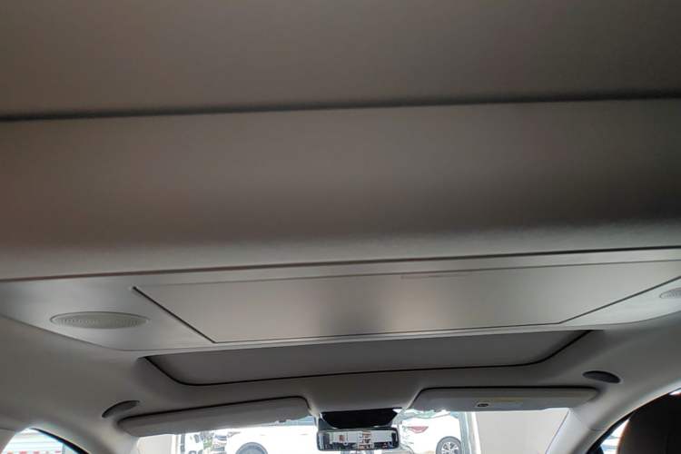 Used Li Auto i8 2025 Model Standard Version Headliner