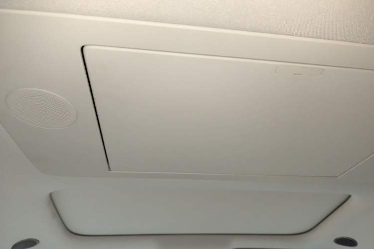 Used Li Auto i8 2025 Model Standard Version Headliner
