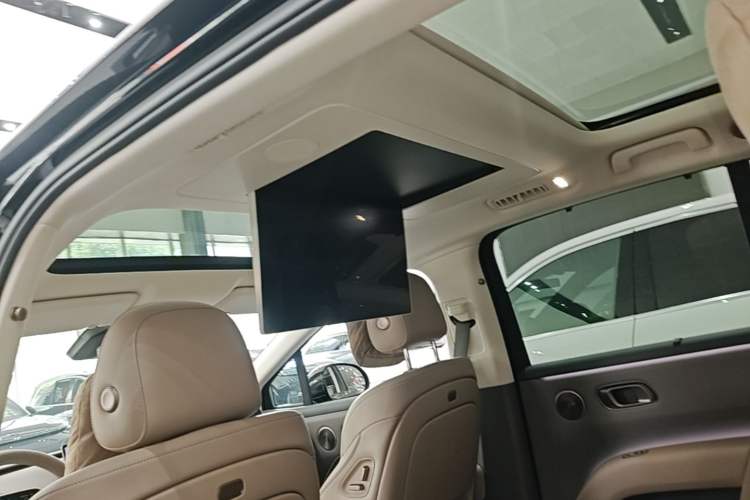 Used Li Auto i8 2025 Model Standard Version Headliner